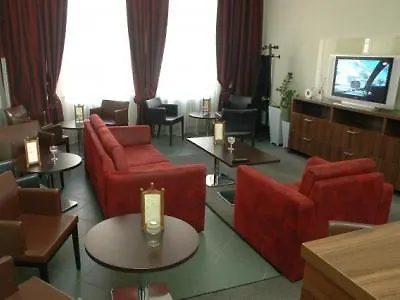 Alessandria Garni Отель