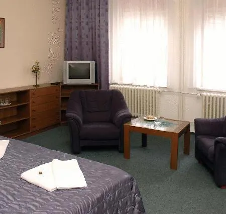 Alessandria Garni Отель 3*
